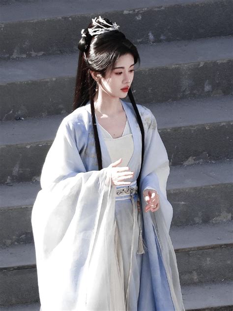 鞠婧祎千香影头像 - 抖音
